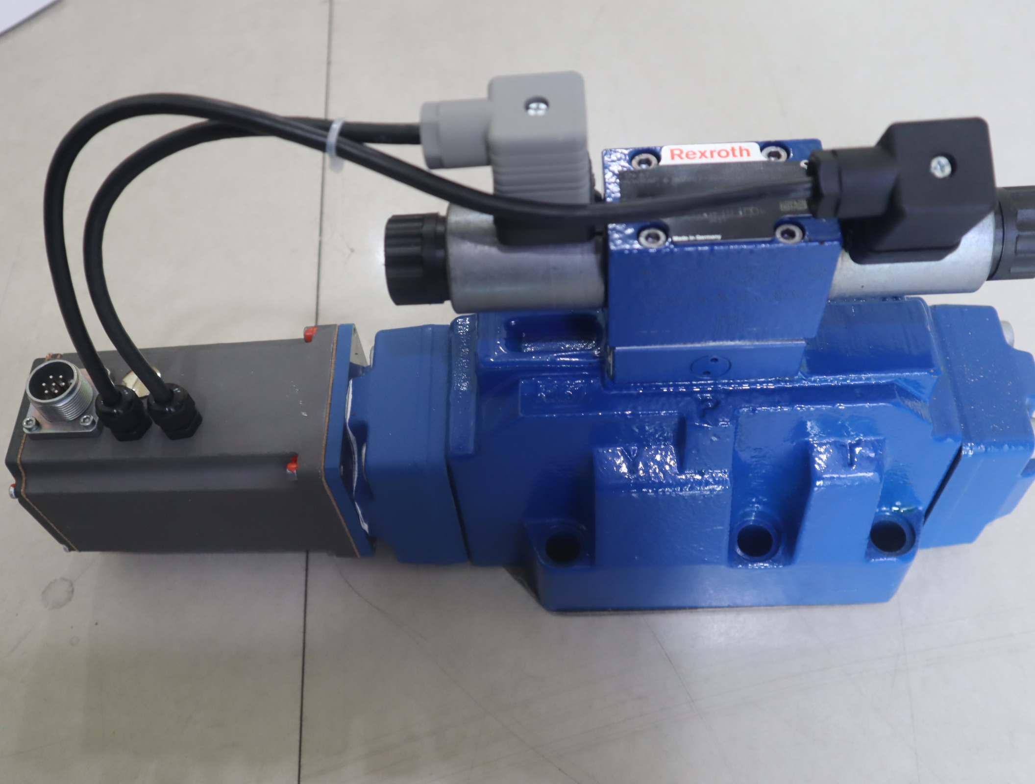 R900972658 4WRAP 6 W7-07-30-G24K4/M-00 力士乐REXROTH阀