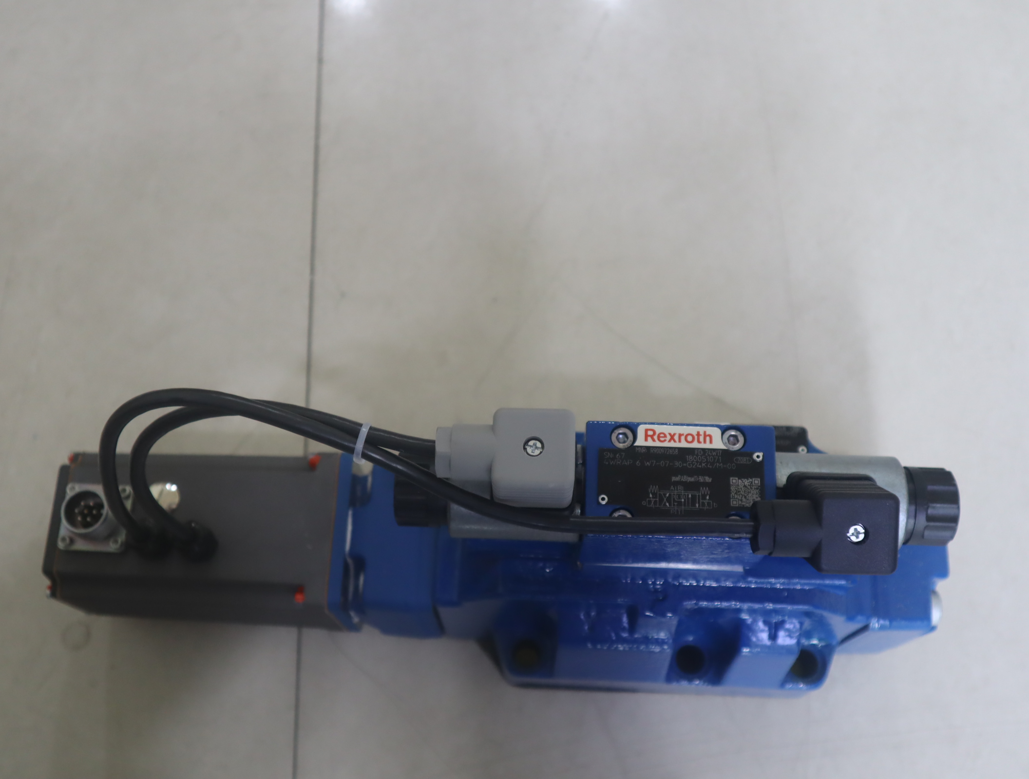 R900972658 4WRAP 6 W7-07-30-G24K4/M-00 力士乐REXROTH阀