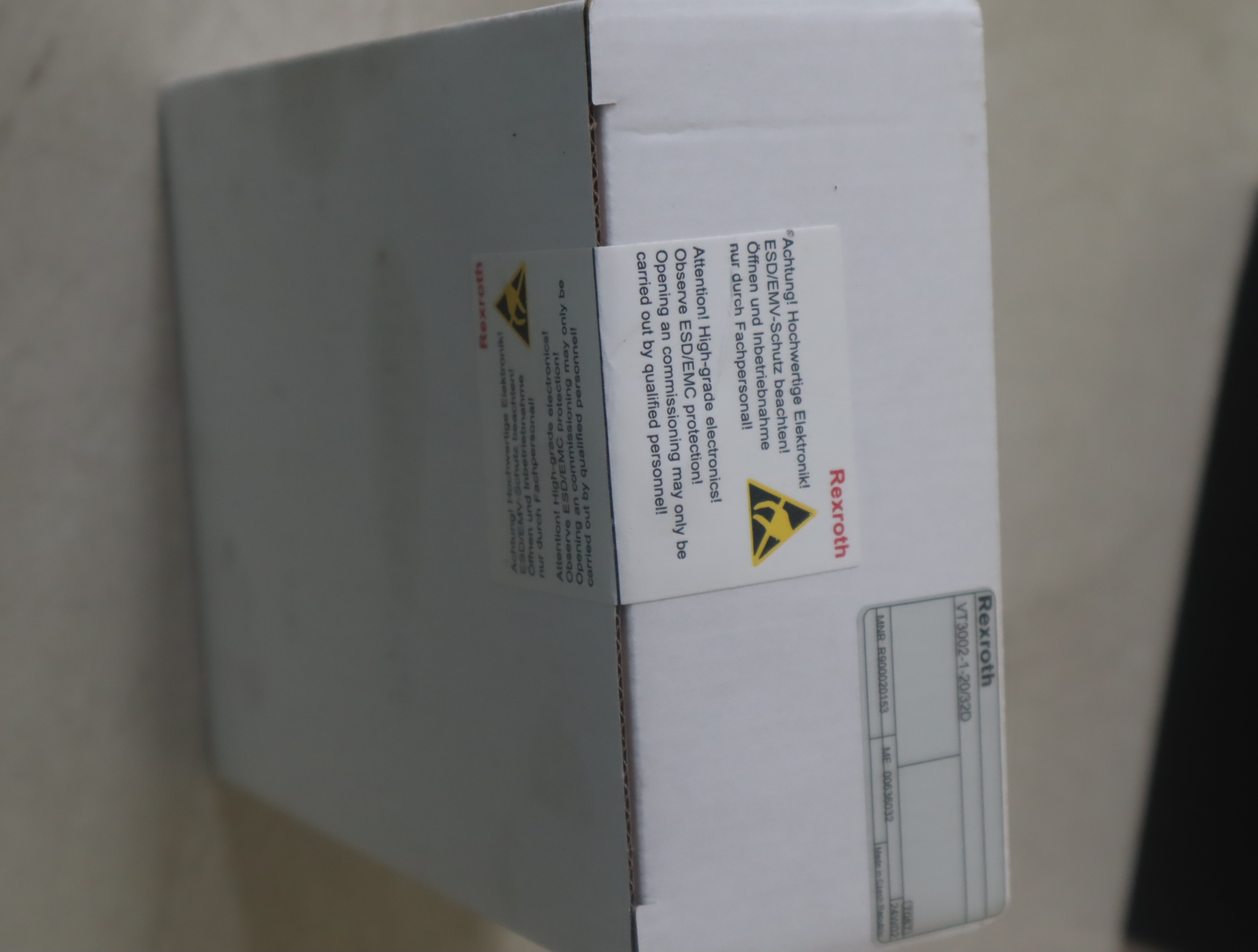 R900020153 VT3002-1-2X/32D 德国力士乐REXROTH放大器支架