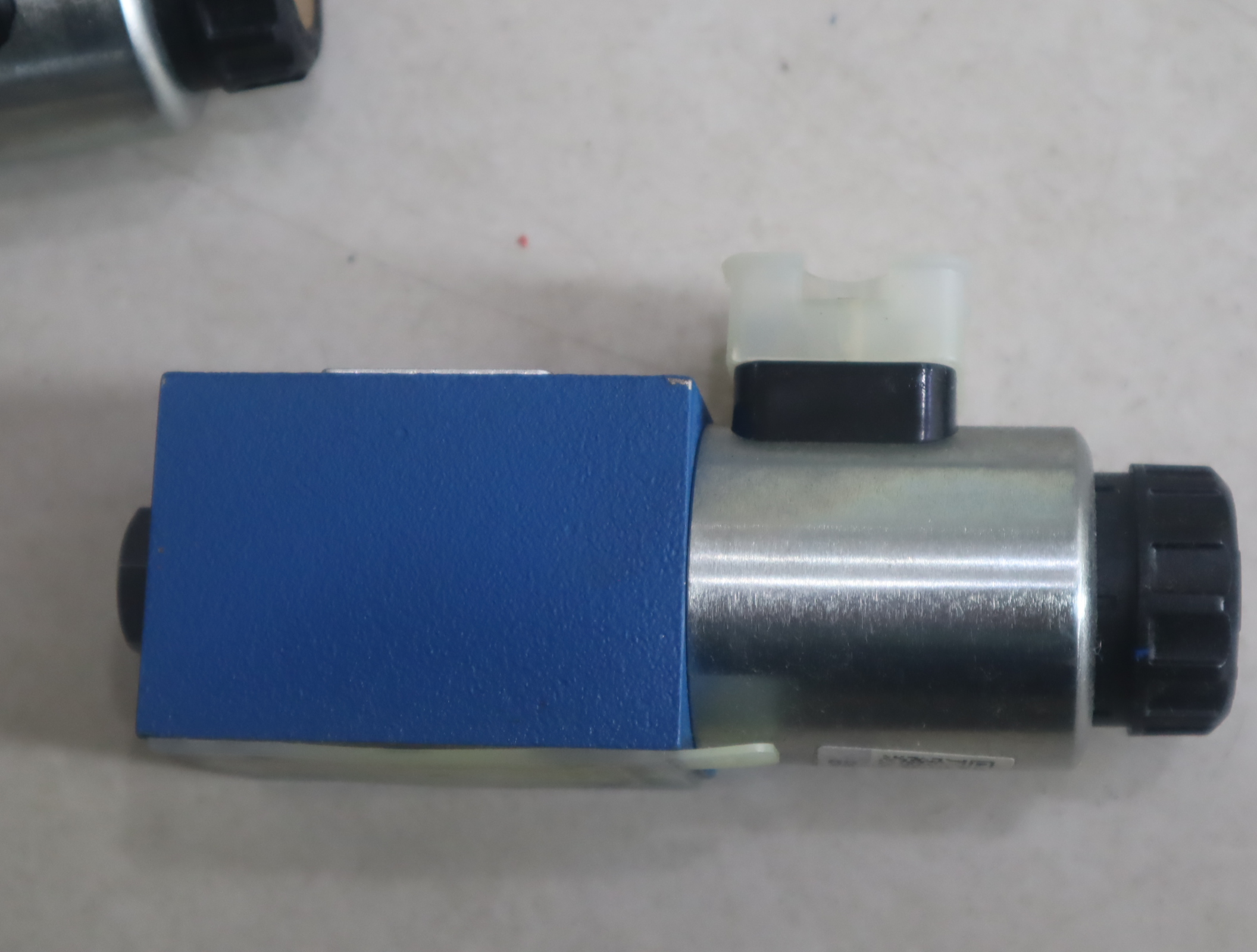 R900561280 4WE6EA62/EG24N9K4 德国力士乐REXROTH电磁阀