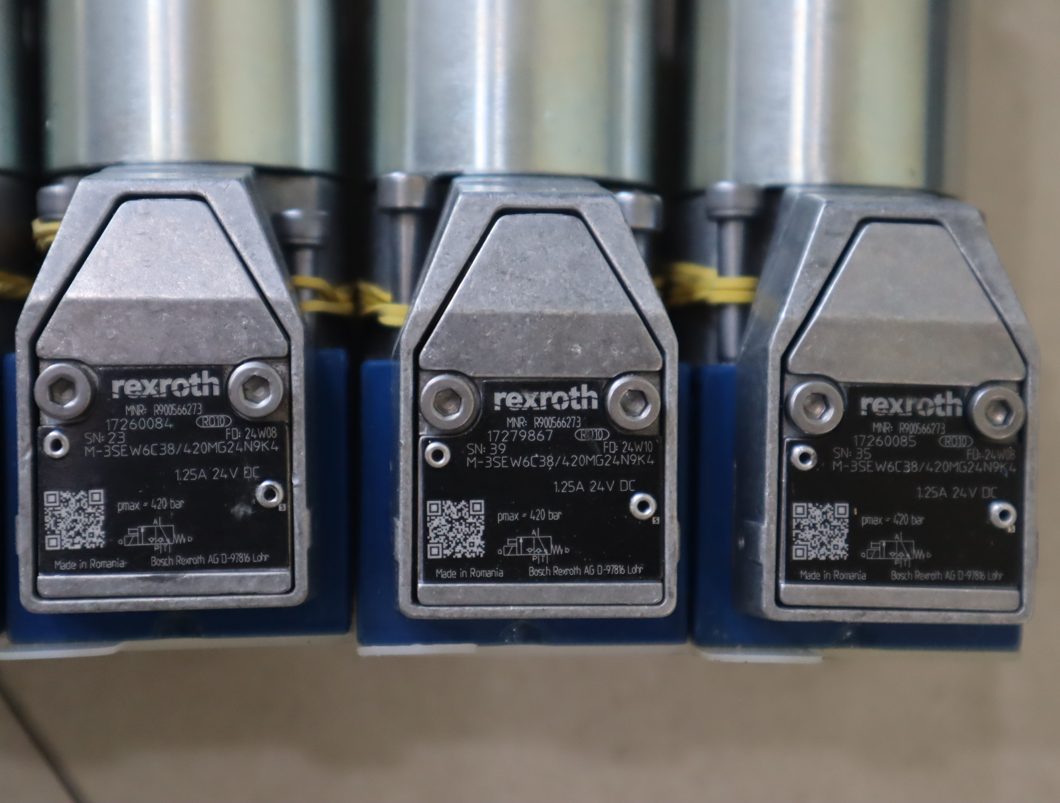 M-3SEW6C38/420MG24N9K4 R900566273 德国力士乐REXROTH电磁球阀