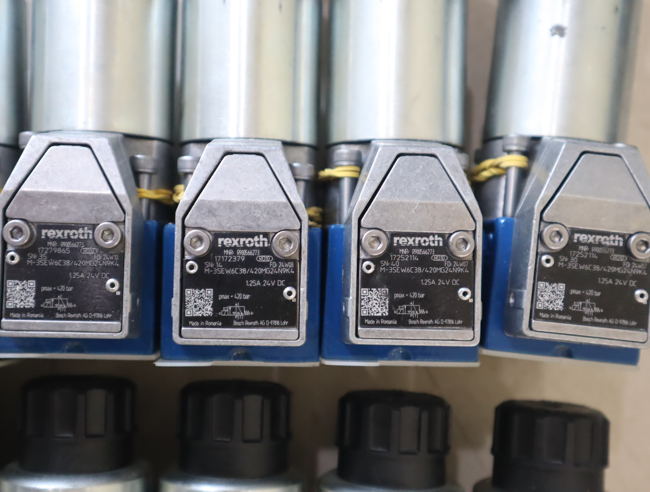 M-3SEW6C38/420MG24N9K4 R900566273 德国力士乐REXROTH电磁球阀