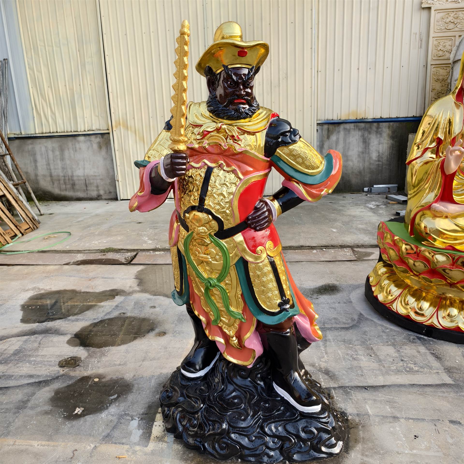 关圣帝君神像 护卫关平周仓雕像 关公关羽 树脂玻璃钢佛像定制厂家