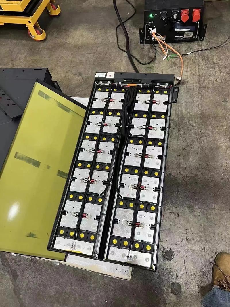 回收锂电池包 磷酸铁锂 三元电池大量收购 江浙沪免费上门 诚意合作