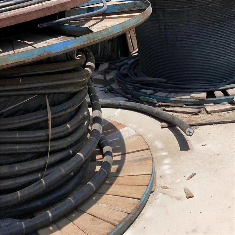 电缆电线回收 剥线机收购 工厂退役废旧设备 收 购 亿兴物资 快速上门