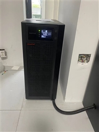 山特UPS电源及蓄电池