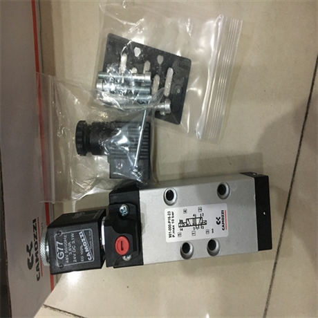 康茂盛CAMOZZI气控阀951-000-P15-23-CN01三位五通