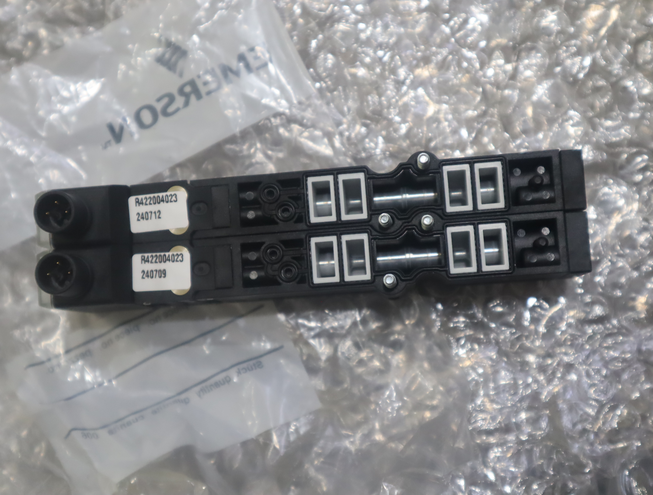 0820055601 R422004023 德国安沃驰AVENTICS气动阀