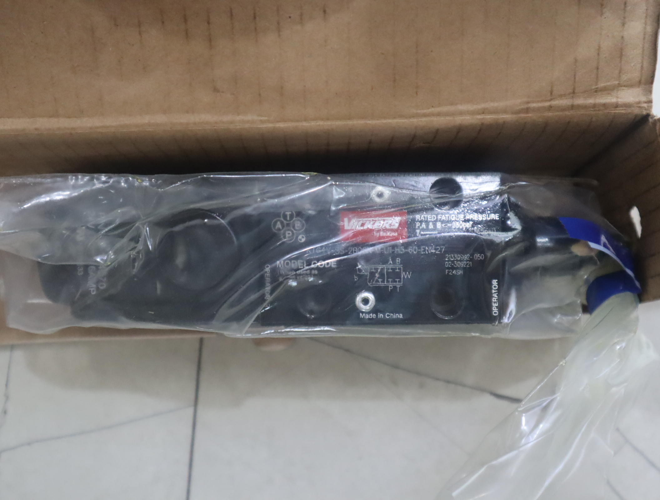 KTG4V 3S 2B08N M U1 H5 60 EN427 02-309221 威格士VICKERS丹佛斯