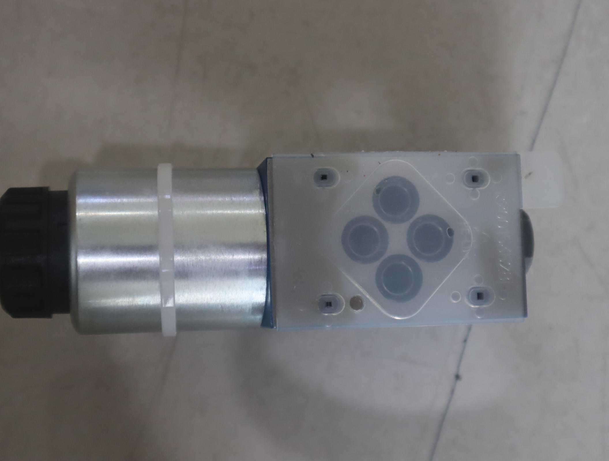 R900956946 4WE6X6-62/EG24N9K4 德国力士乐REXROTH电磁阀