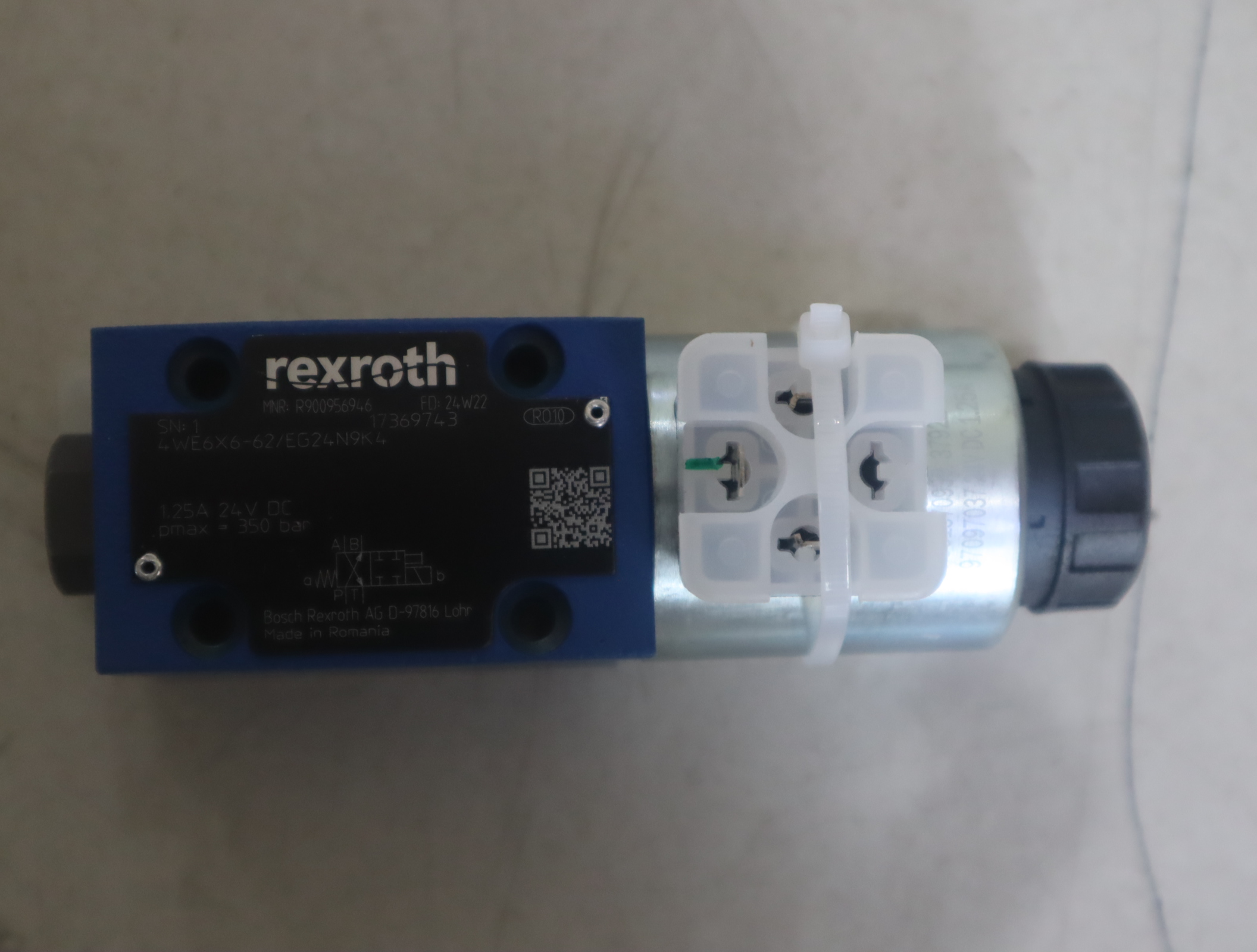 R900956946 4WE6X6-62/EG24N9K4 德国力士乐REXROTH电磁阀