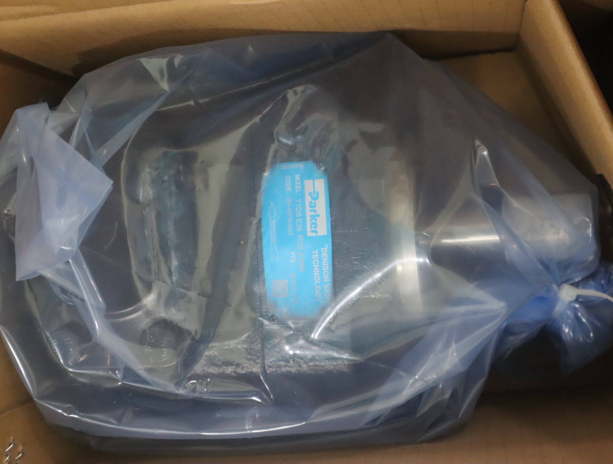 T7DS E31 1R01 A1MW 054-49777-001S 派克PARKER丹尼逊DENISON泵