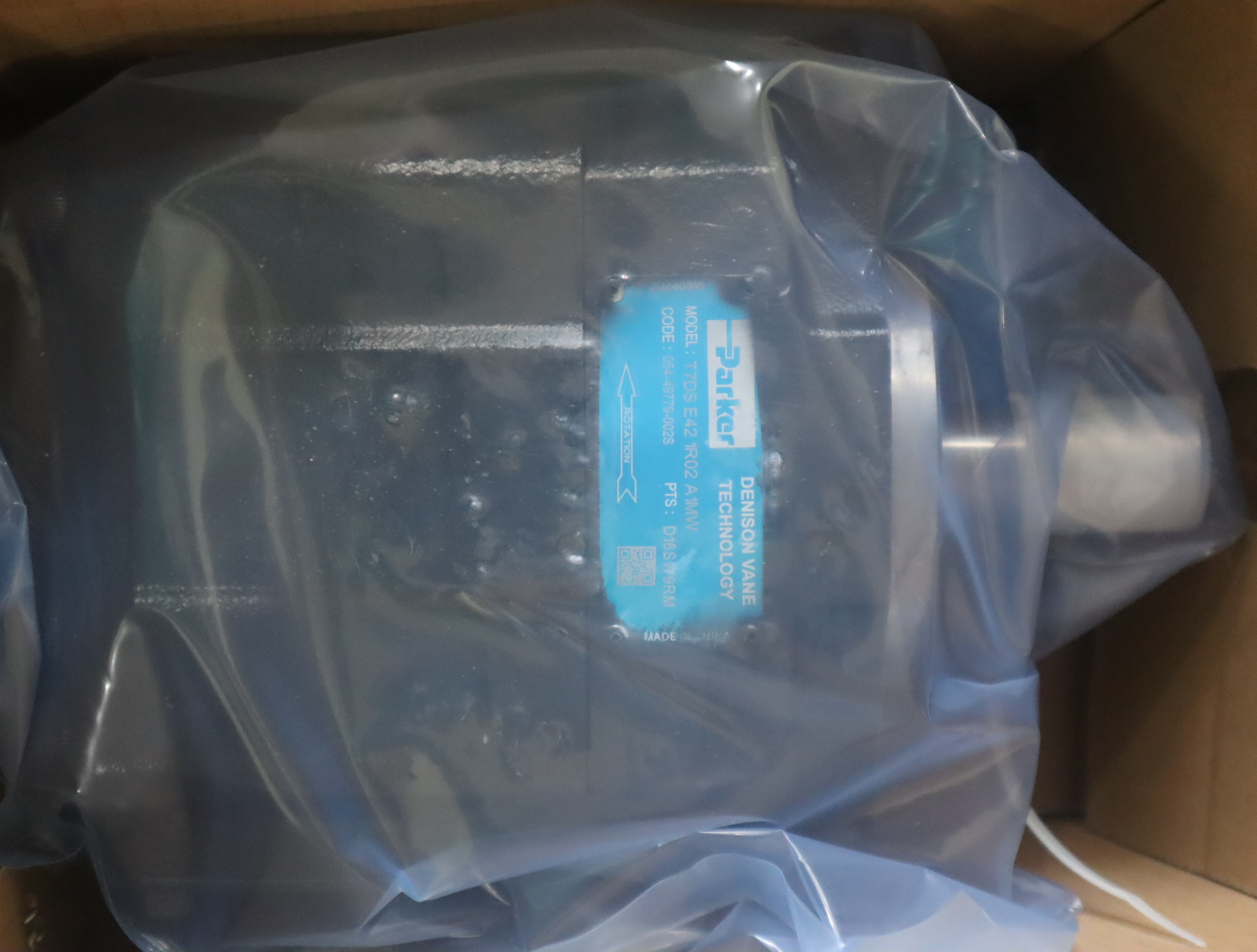 T7DS E28 1R03 A1MW 054-50627-003S 派克PARKER丹尼逊DENISON泵