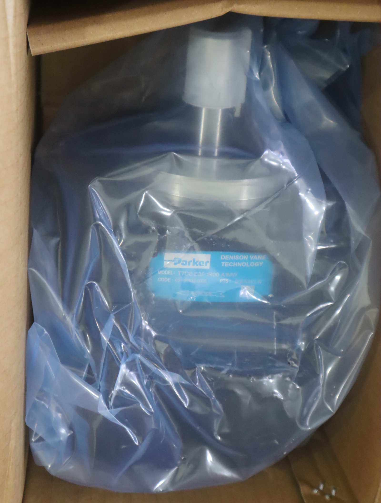 T7DS E28 1R03 A1MW 054-50627-003S 派克PARKER丹尼逊DENISON泵