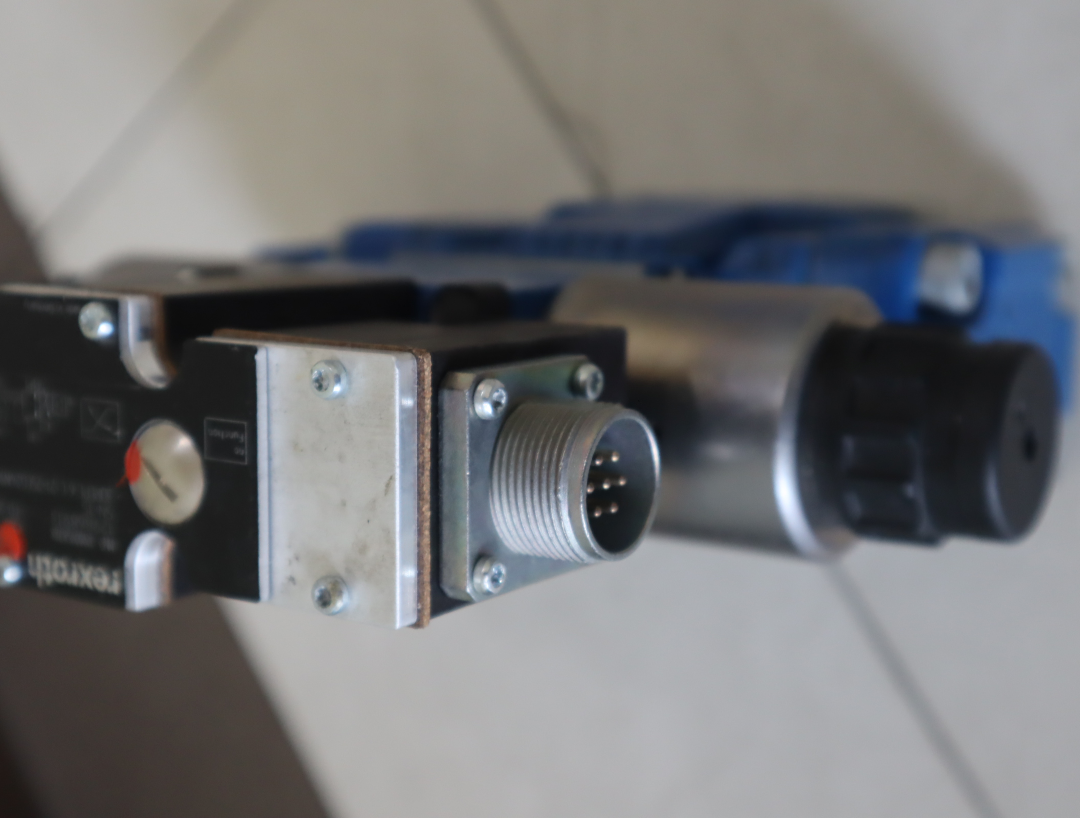 3DREPE6C-21-25EG24N9K31/A1M-00 R900958788 力士乐REXROTH比例阀