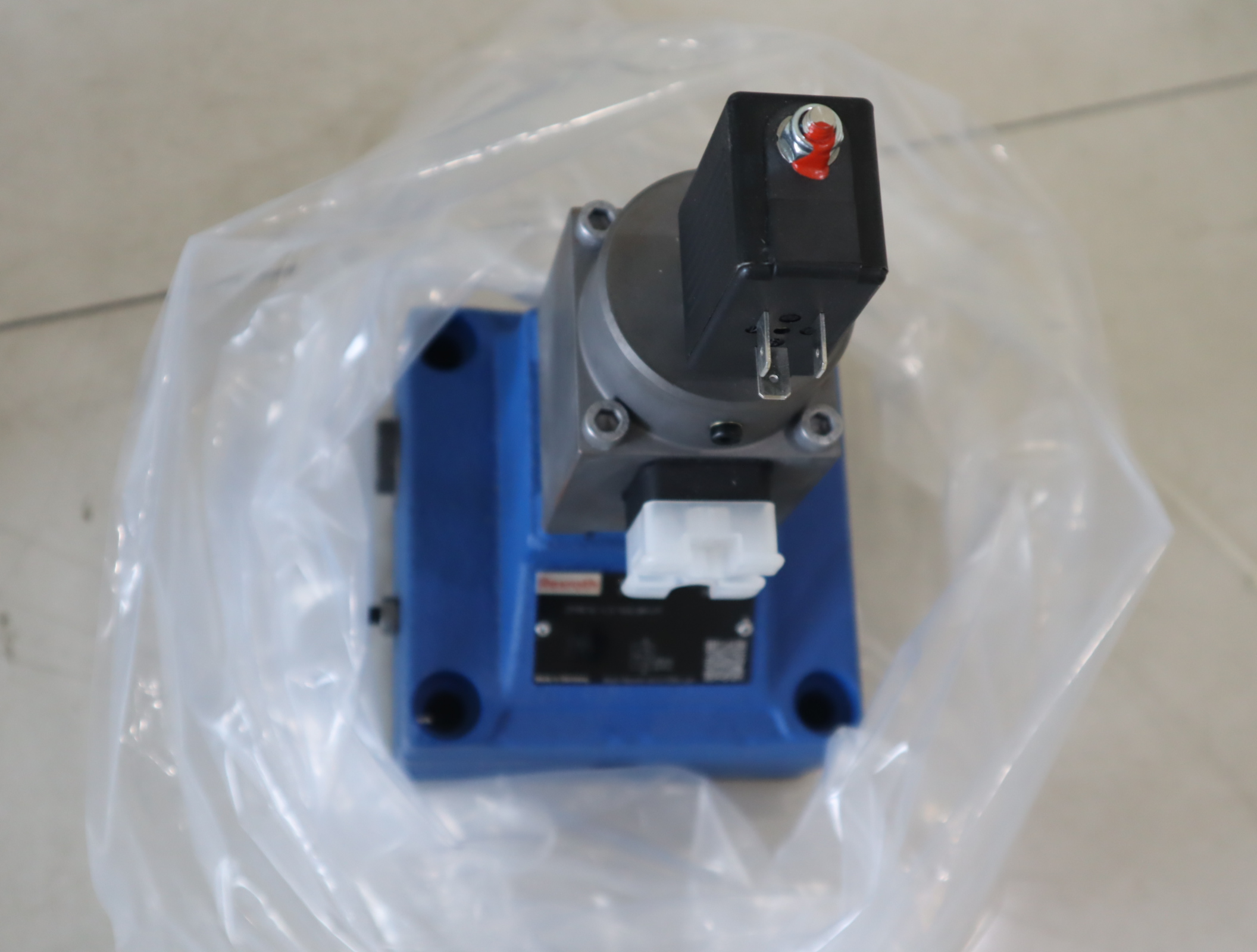 R900915814 2FRE16-43/160LBK4M 德国力士乐REXROTH比例流量阀