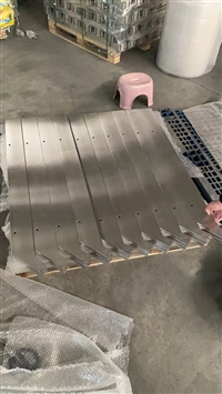 工程用大刀片拉丝不锈钢立柱  玻璃扶手栏杆