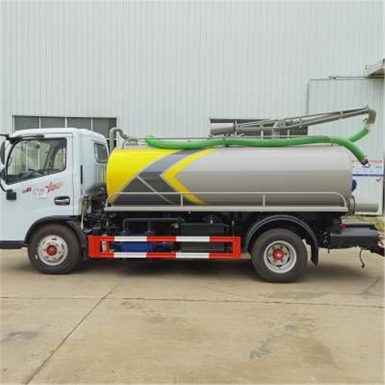 东风多利卡沼液运输车 用5毫米厚碳钢板 养殖场运粪 耐用防锈
