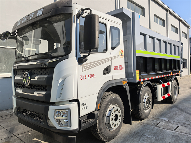 果蔬有机肥制造厂拉运20立方鸡粪猪粪运输车 马力大 性价比高