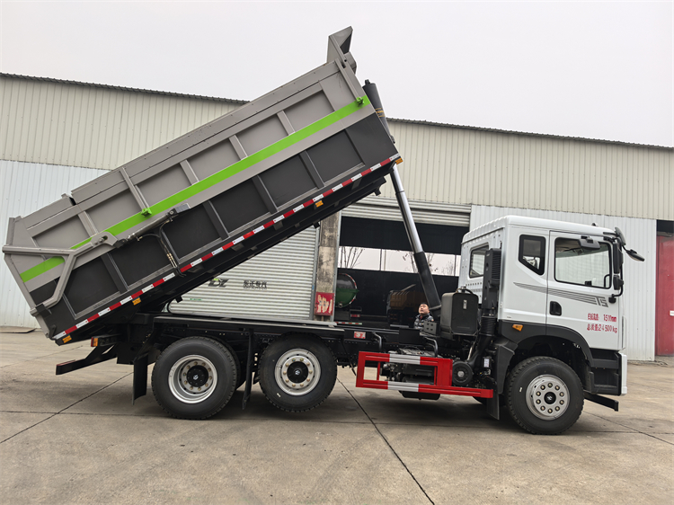 全密闭15吨粪污运输车 养殖鸡粪有机肥清运车 东风18方粪肥自卸车