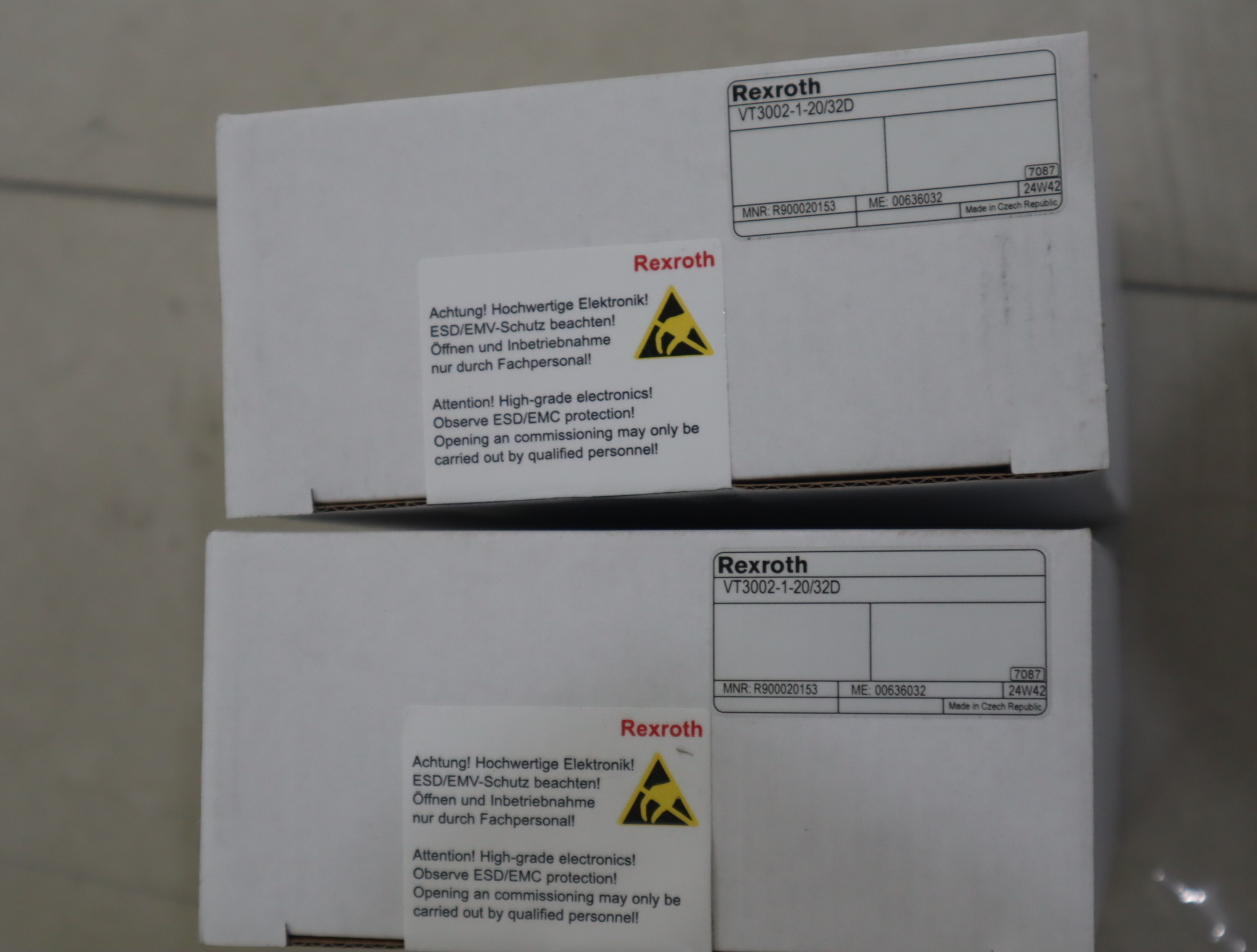 VT3002-1-20/32D R900020153 放大器支架力士乐REXROTH