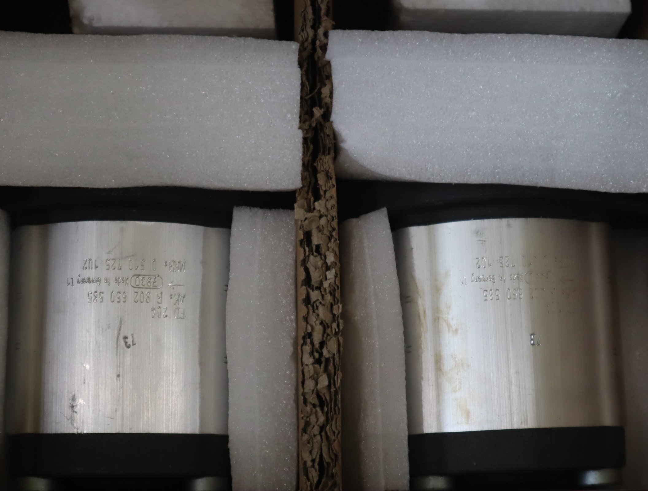 0510725102 AZPF-11-022RRR20KB-S0081 德国力士乐REXROTH 齿轮泵