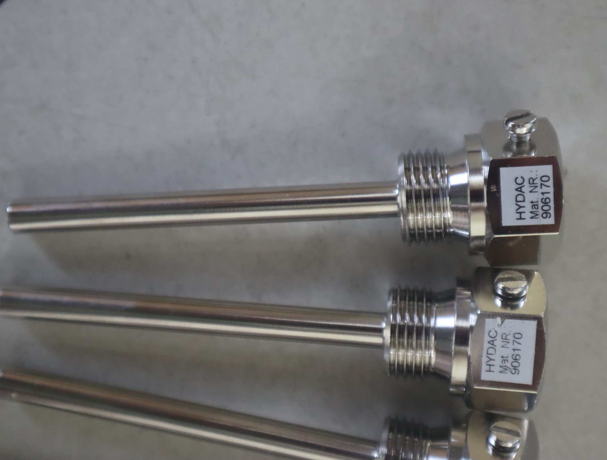 906170 Mat. NR: 贺德克HYDAC压力温度传感器
