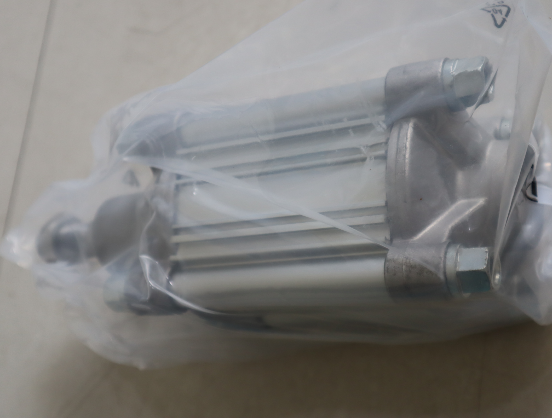 0822124002 080-0050 德国安沃驰AVENTICS气缸 0822124002