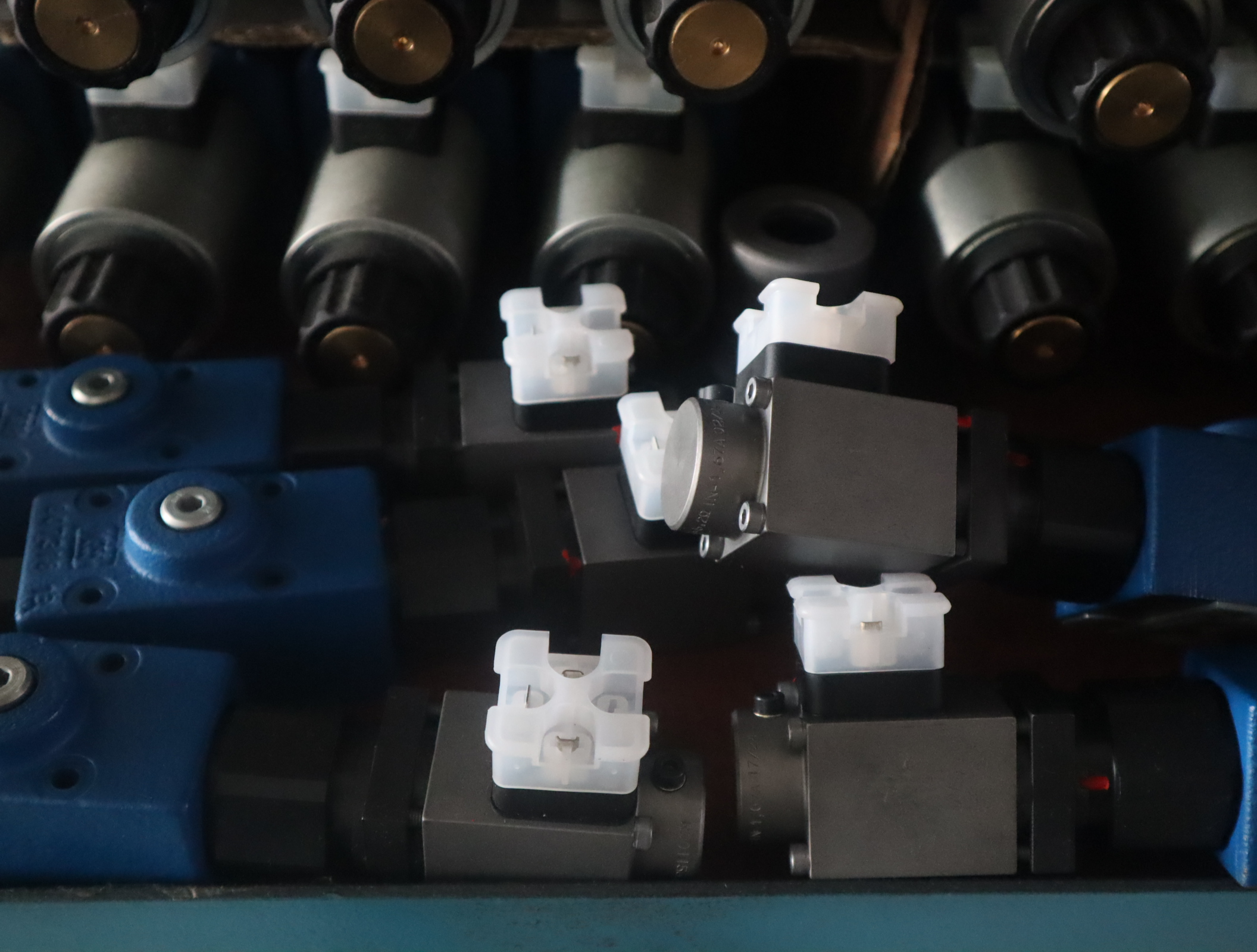 DRE6-1X/210MG24K4M R900928873 德国力士乐REXROTH比例阀