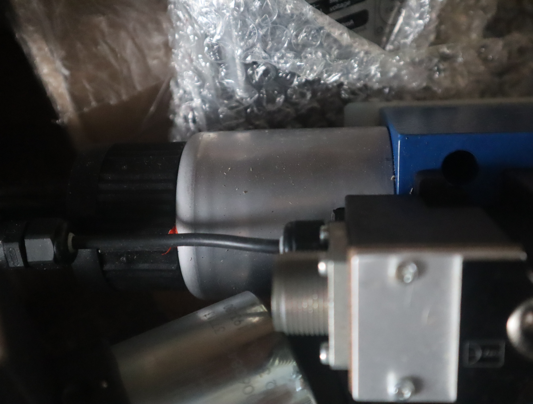 4WREE10W1-75-22/G24K31/F1V R900976119 力士乐REXROTH比例阀