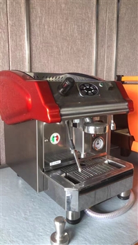 lapavoni咖啡机漏水漏咖啡维修