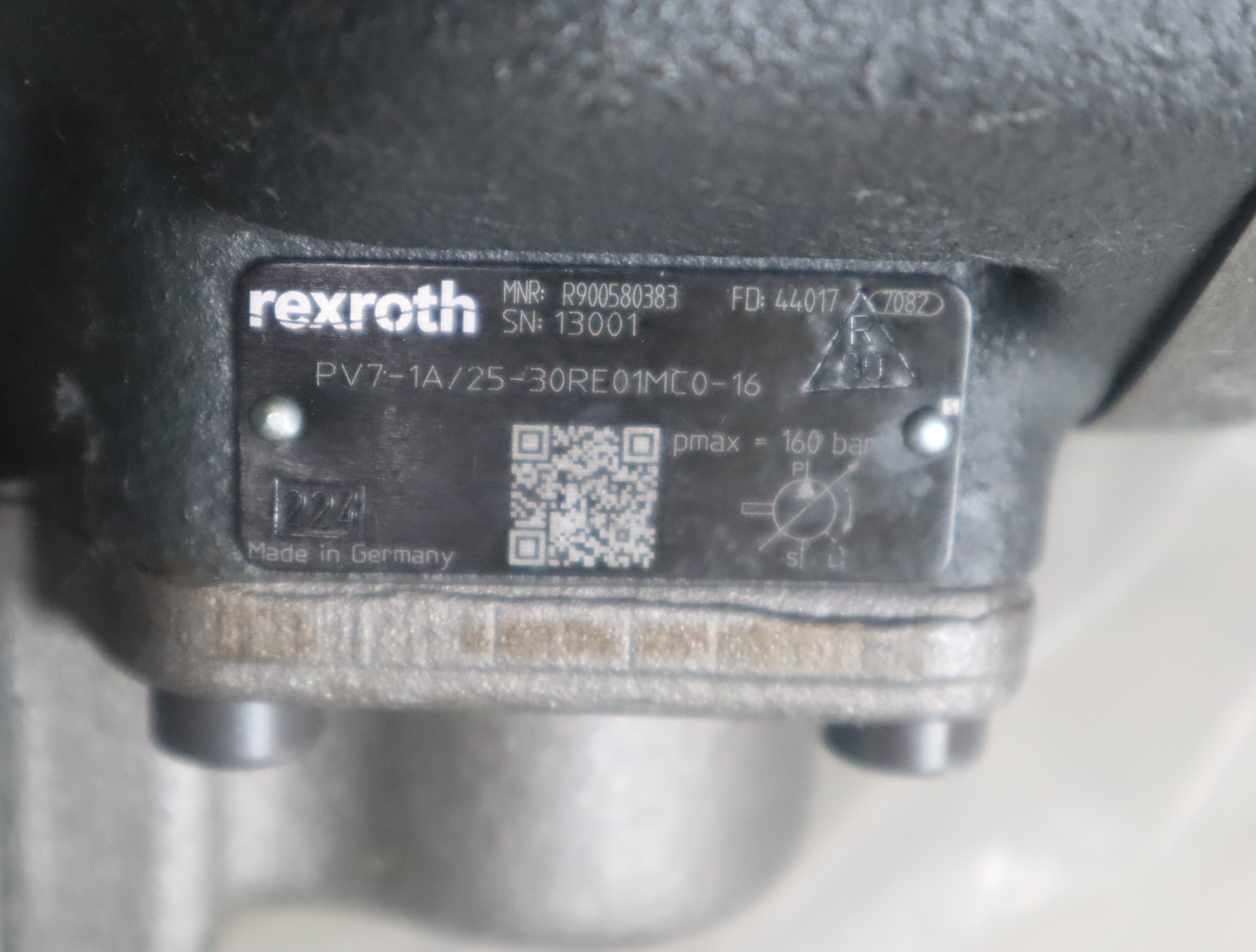 PV7-1A/25-30RE01MC0-16 R900580383 力士乐REXROTH叶片泵