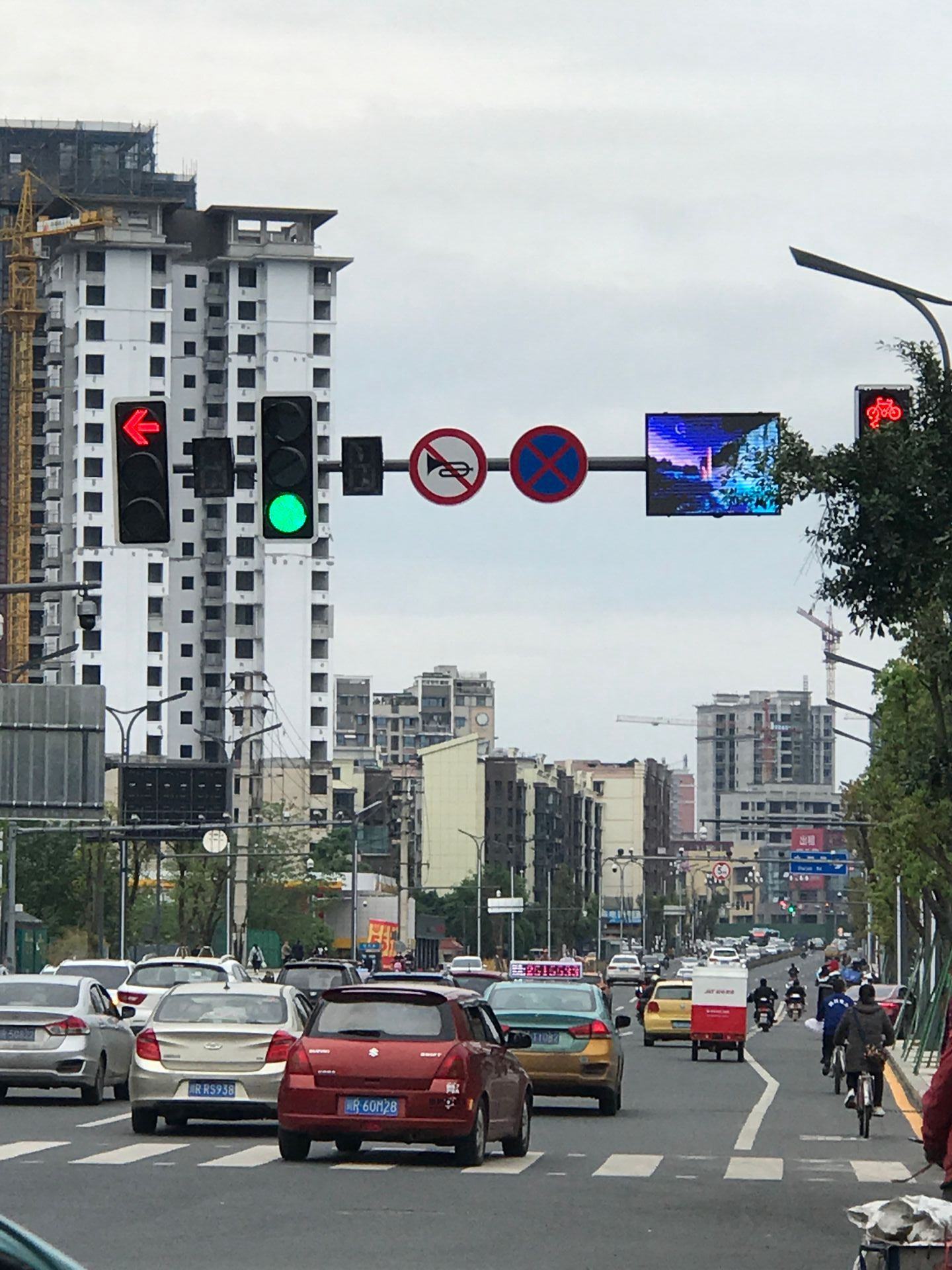 LED防爆型交通信号灯源头厂家 炬阳照明路口红绿灯警示灯可定制