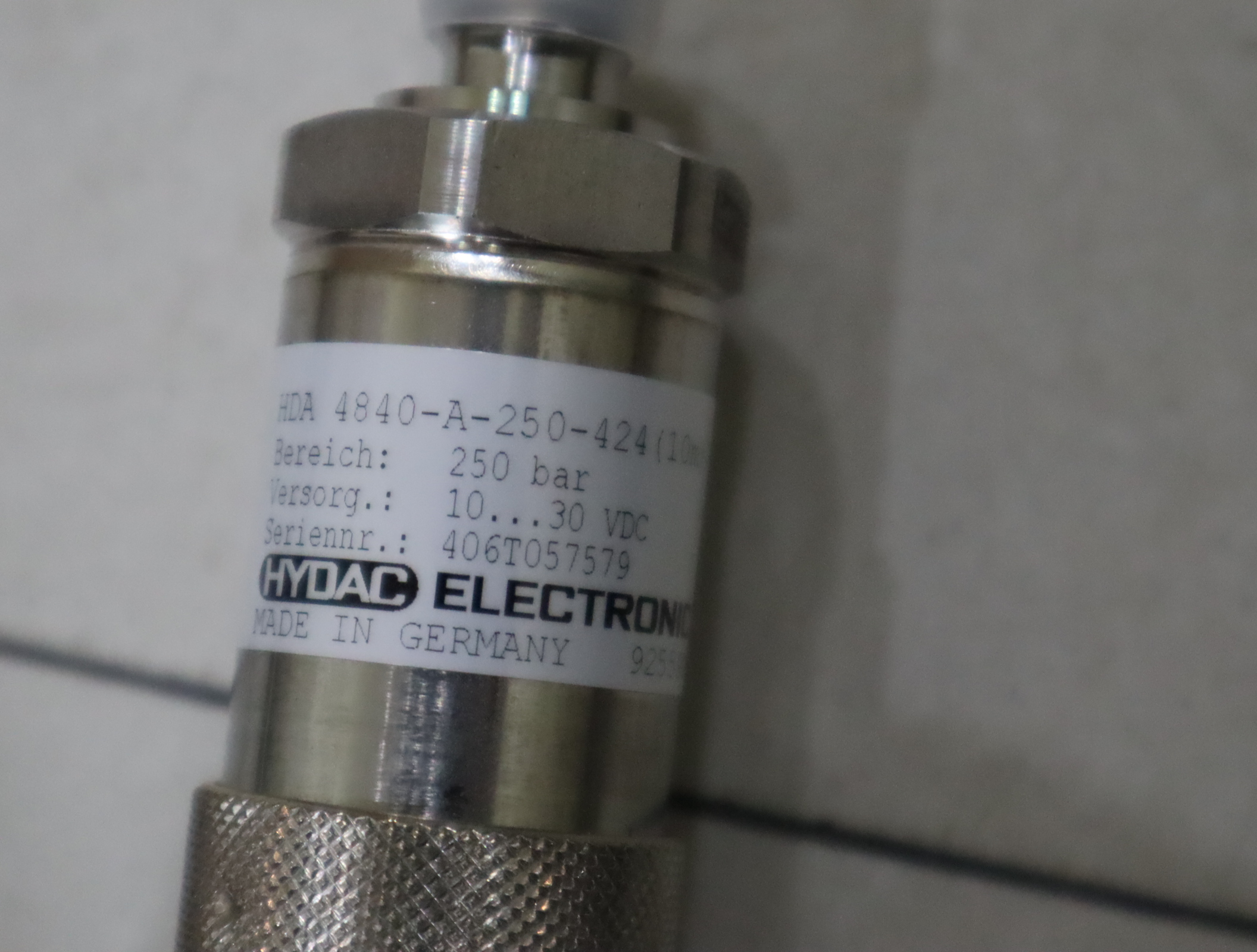 HDA4840-A-250-42410M 925598 德国贺德克HYDAC压力温度传感器