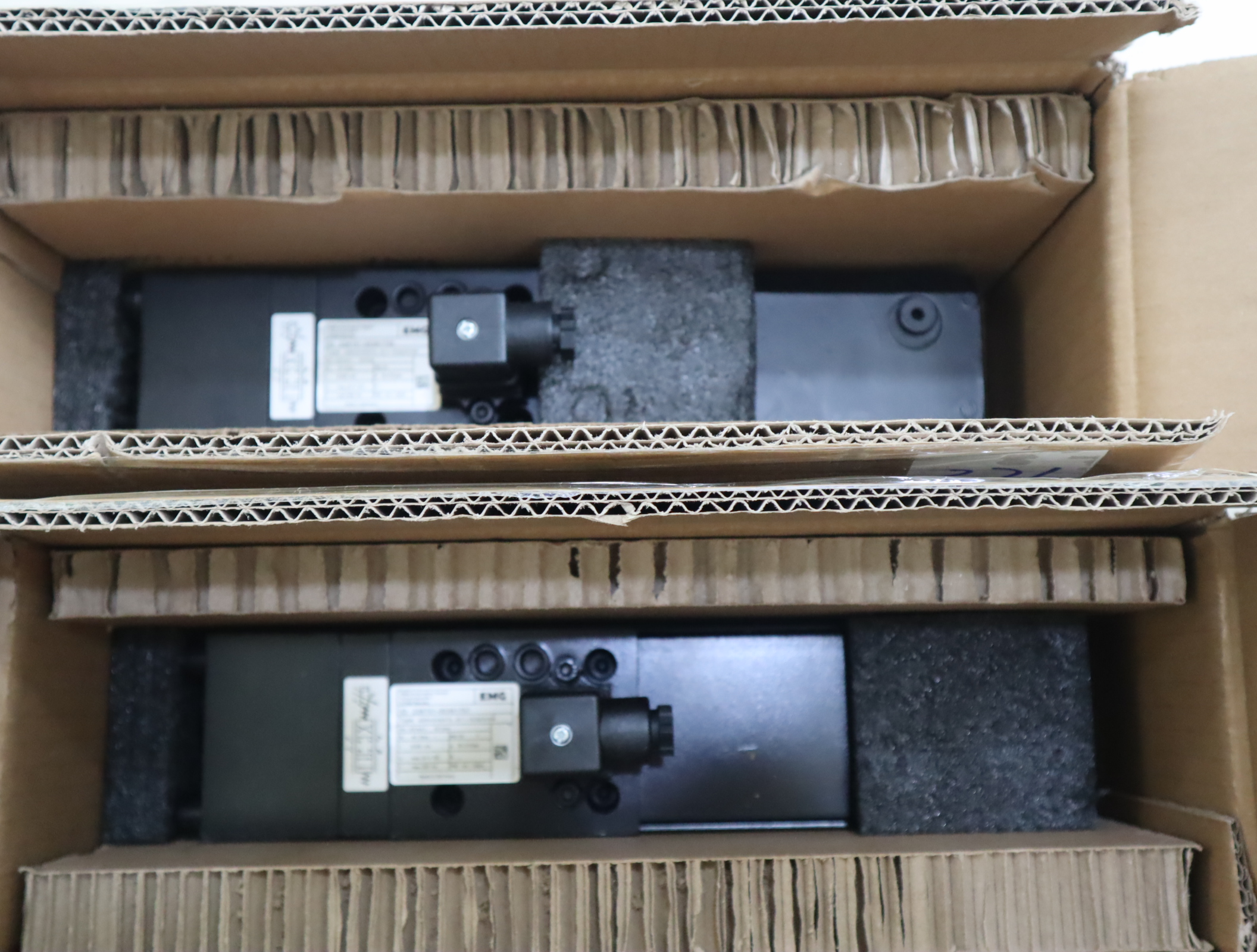 SV1-10/32/315/6 德国EMG伺服阀