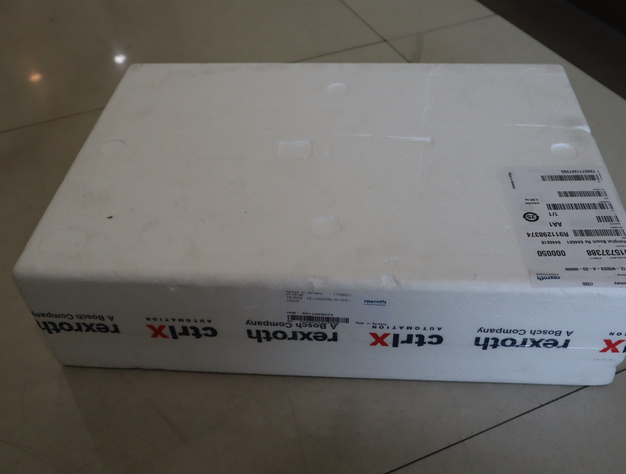 R911298374 变频器 HCS02.1E-W0028-A-03-NNNN 德国力士乐REXROTH