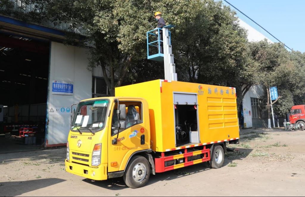  大型物料粉碎车 农业秸秆回收车 厂商