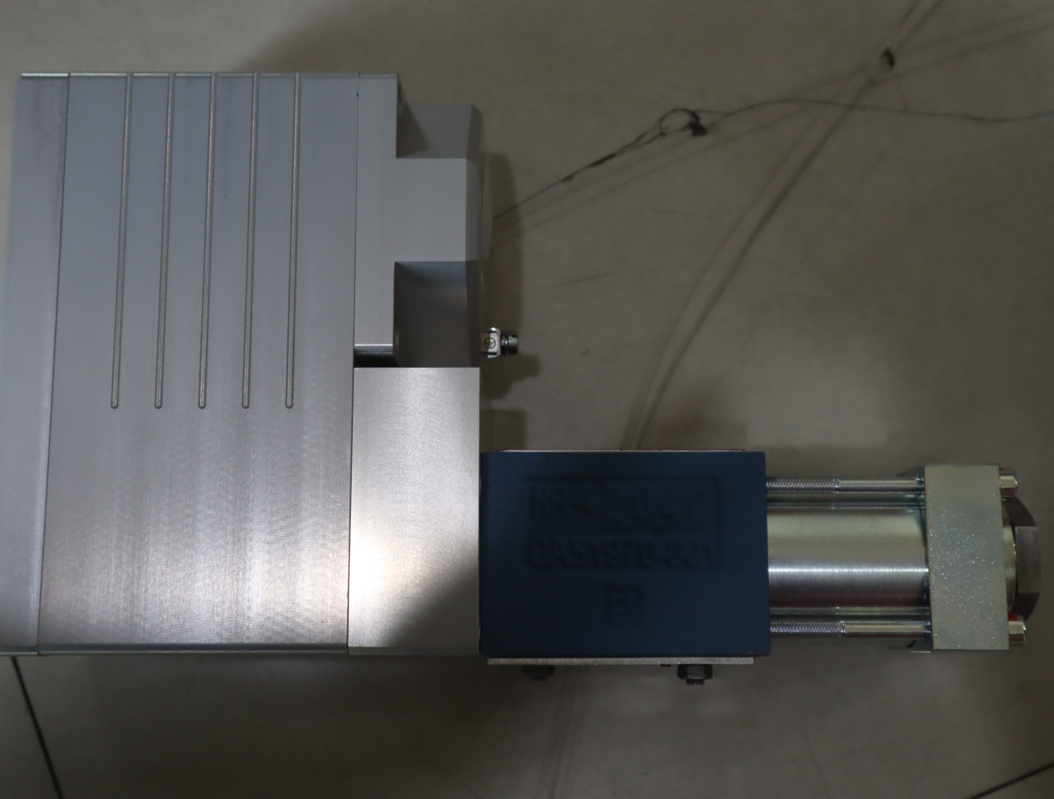 D633K2025B R16KO1M0HWM2 美国穆格MOOG伺服阀 德国产