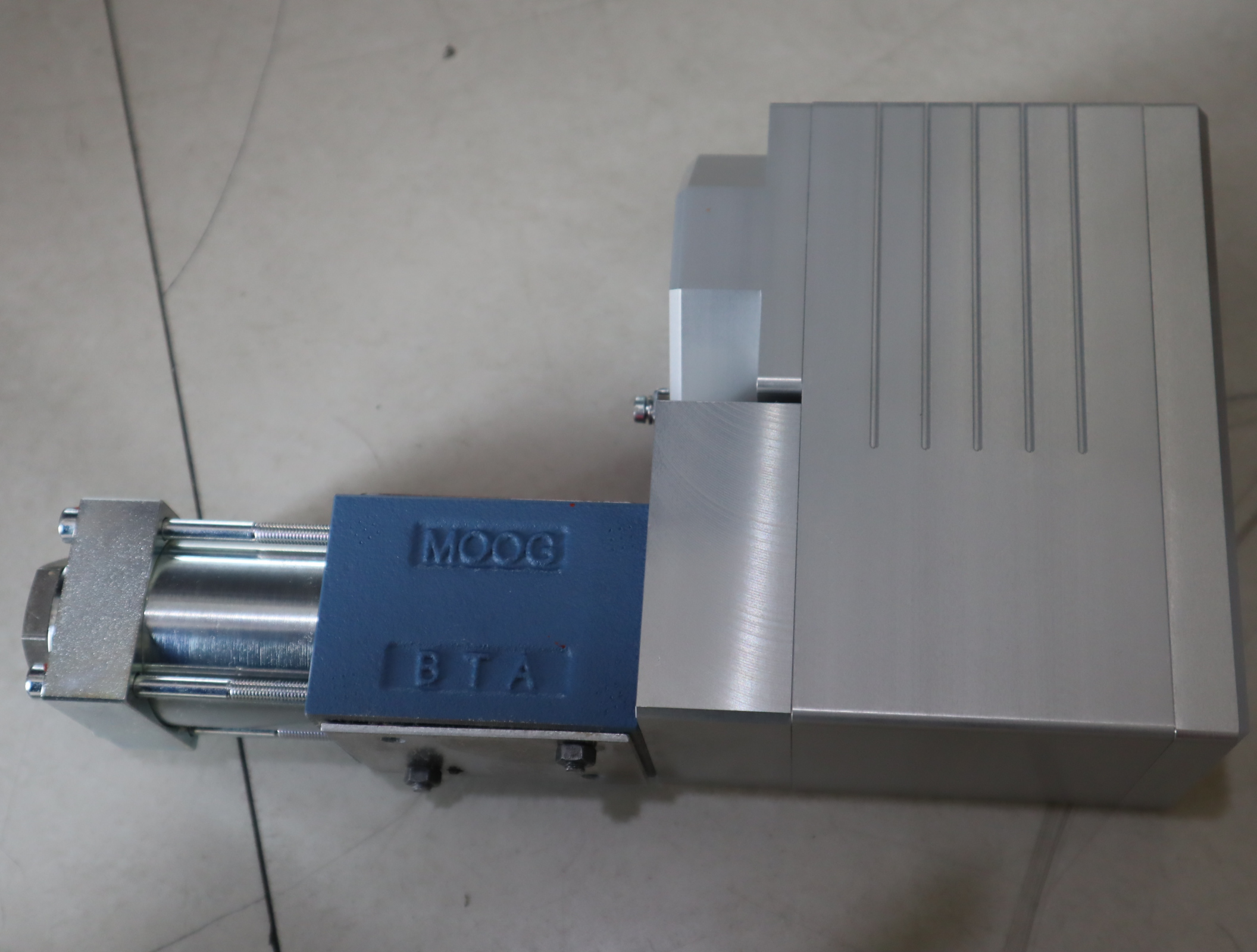 D633K2025B R16KO1M0HWM2 美国穆格MOOG伺服阀 德国产