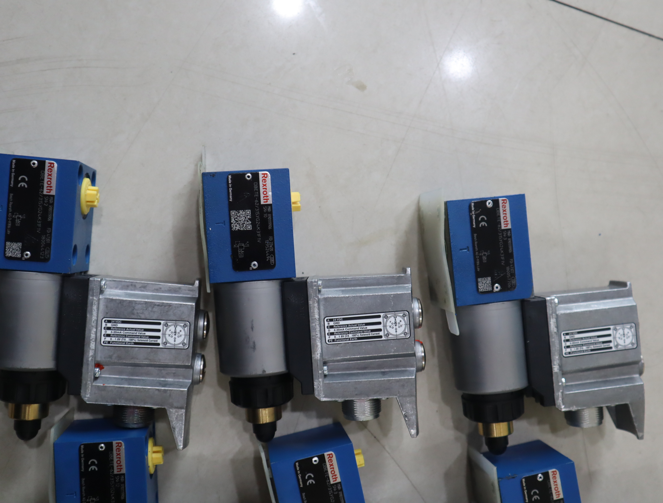 DREBE6X-1X/175MG24K31F1M 0811402083 德国力士乐REXROTH比例阀