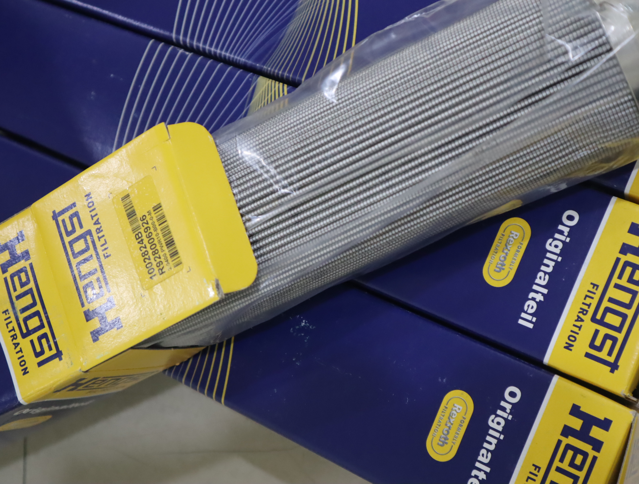 2.0400 PWR10-B00-0-M R928006926 1002824B 汉格斯特HENGST滤芯