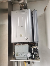 绵阳小松鼠壁挂炉维修电话号码24小时报修热线