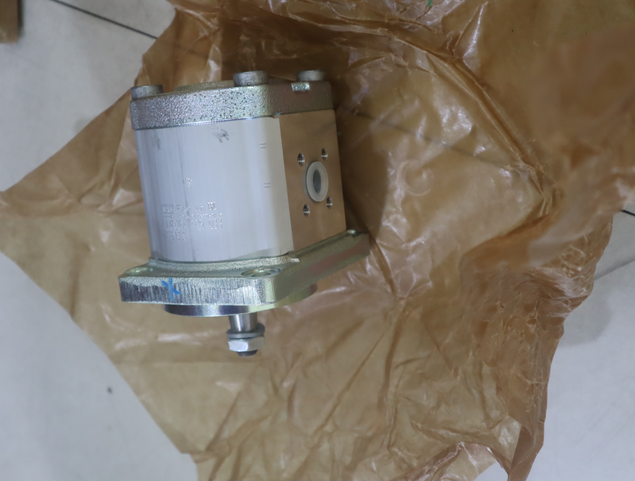 0510625033 AZPF-12-016RCB20MB 德国产 力士乐REXROTH 齿轮泵 