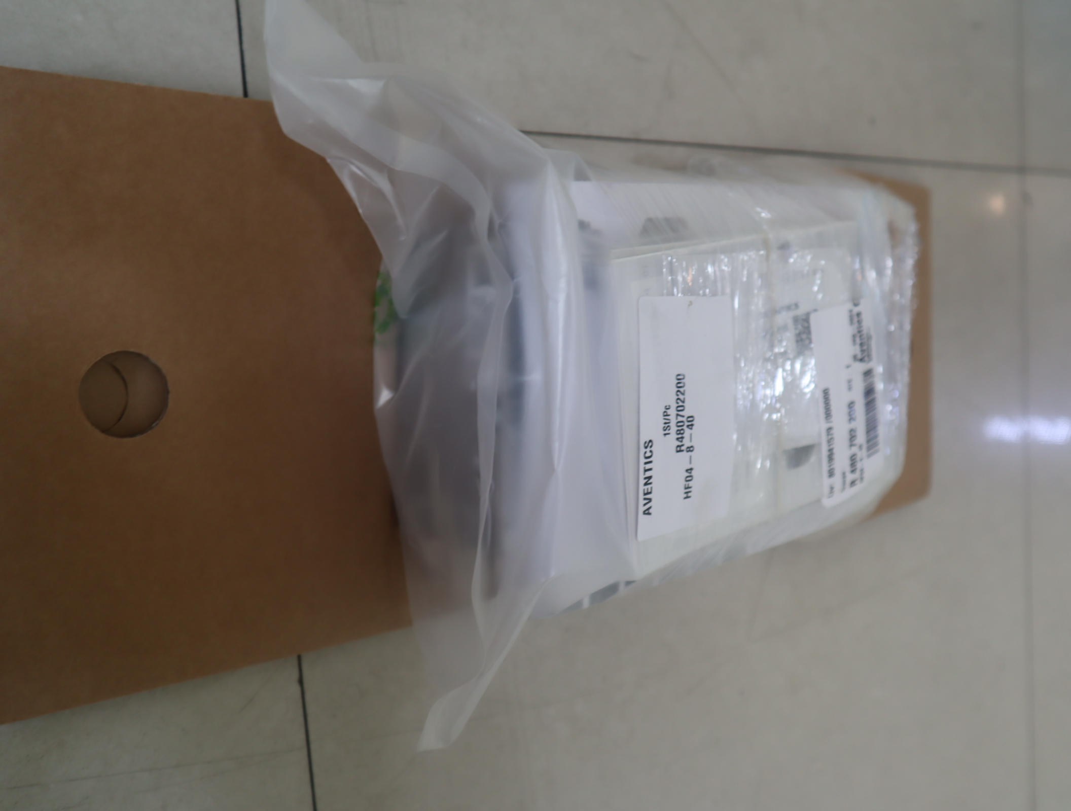 R480702200 HF04-8-40 德国安沃驰AVENTICS 气动阀