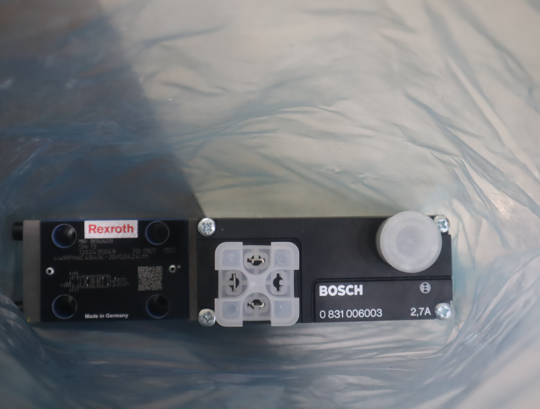 0811404039 4WRPH6C4B40L-20/G24Z4/M 德国力士乐REXROTH比例阀
