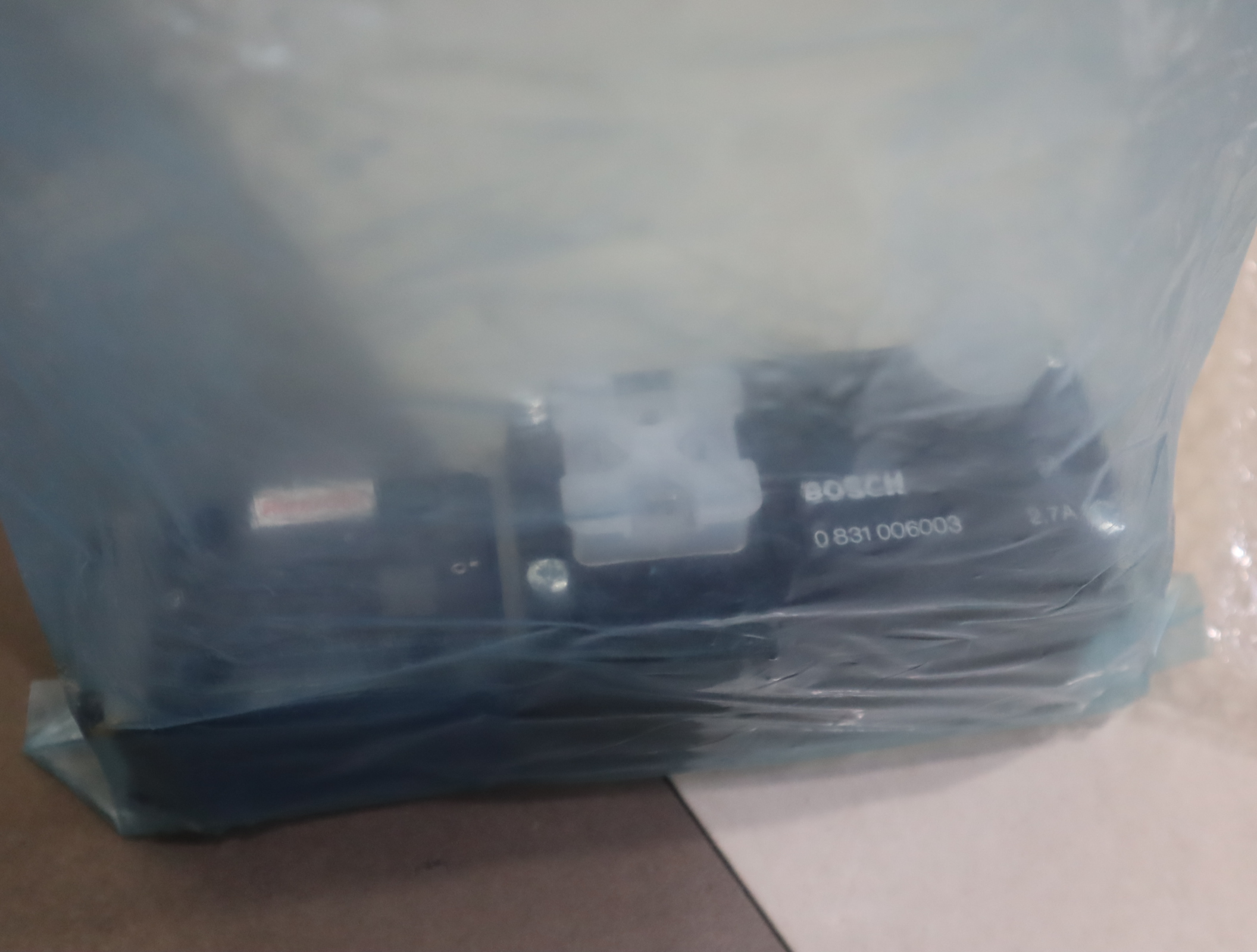 0811404039 4WRPH6C4B40L-20/G24Z4/M 德国力士乐REXROTH比例阀