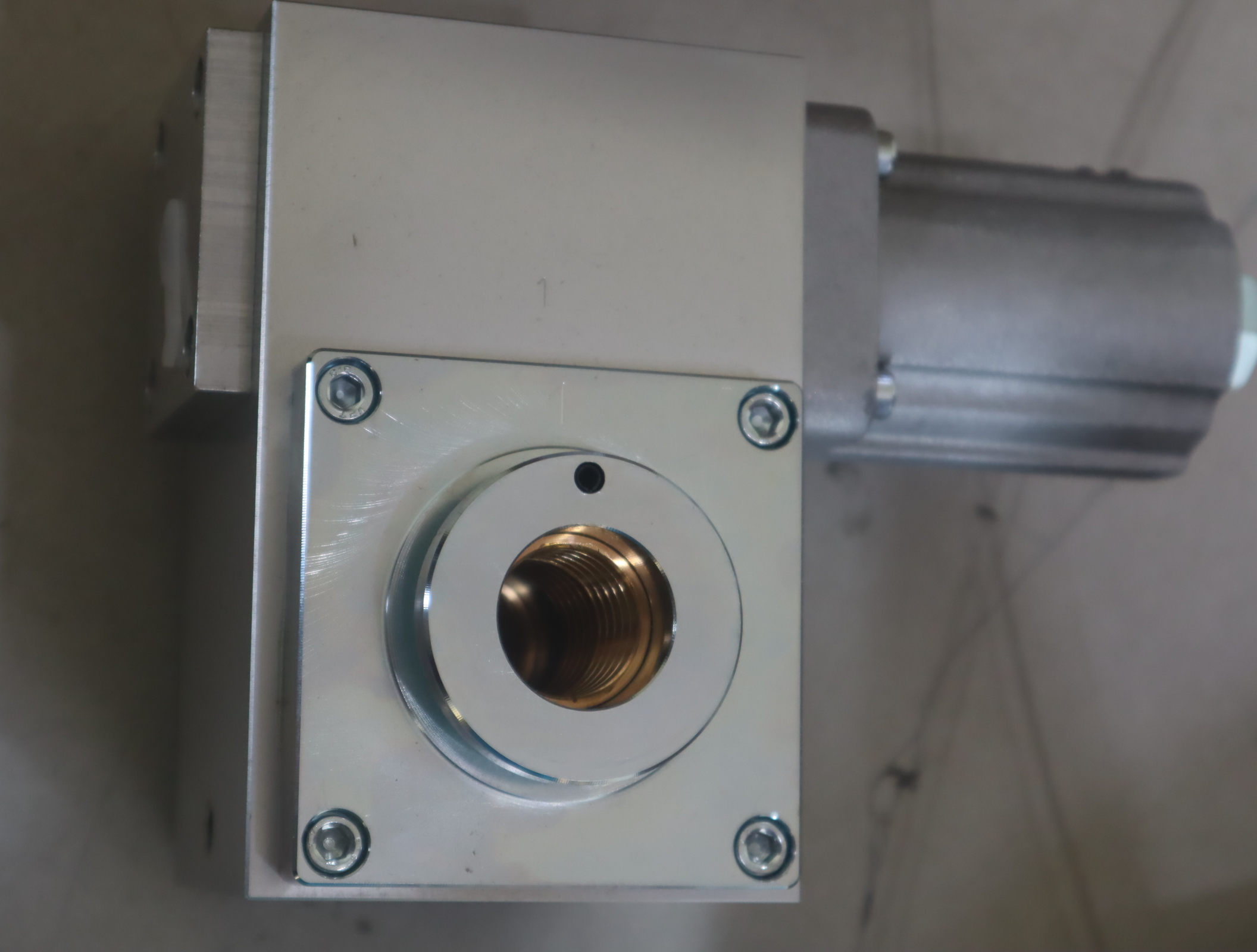 0821401133  德国安沃驰AVENTICS 气动阀0821401133气缸