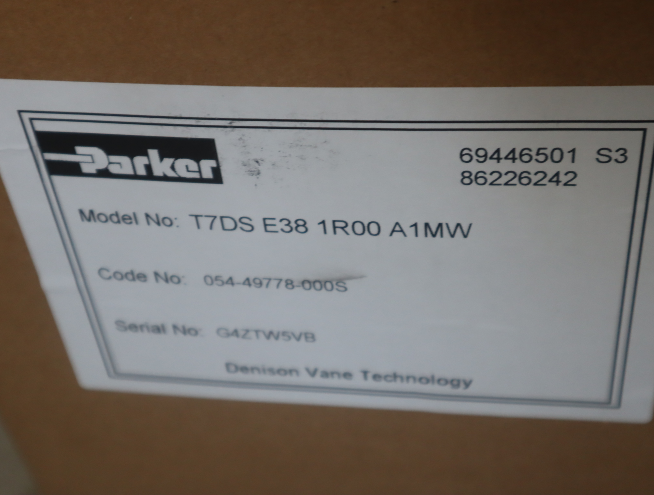 T7DS E38 1R00 A1MW 054-49778-000S 派克PARKER泵