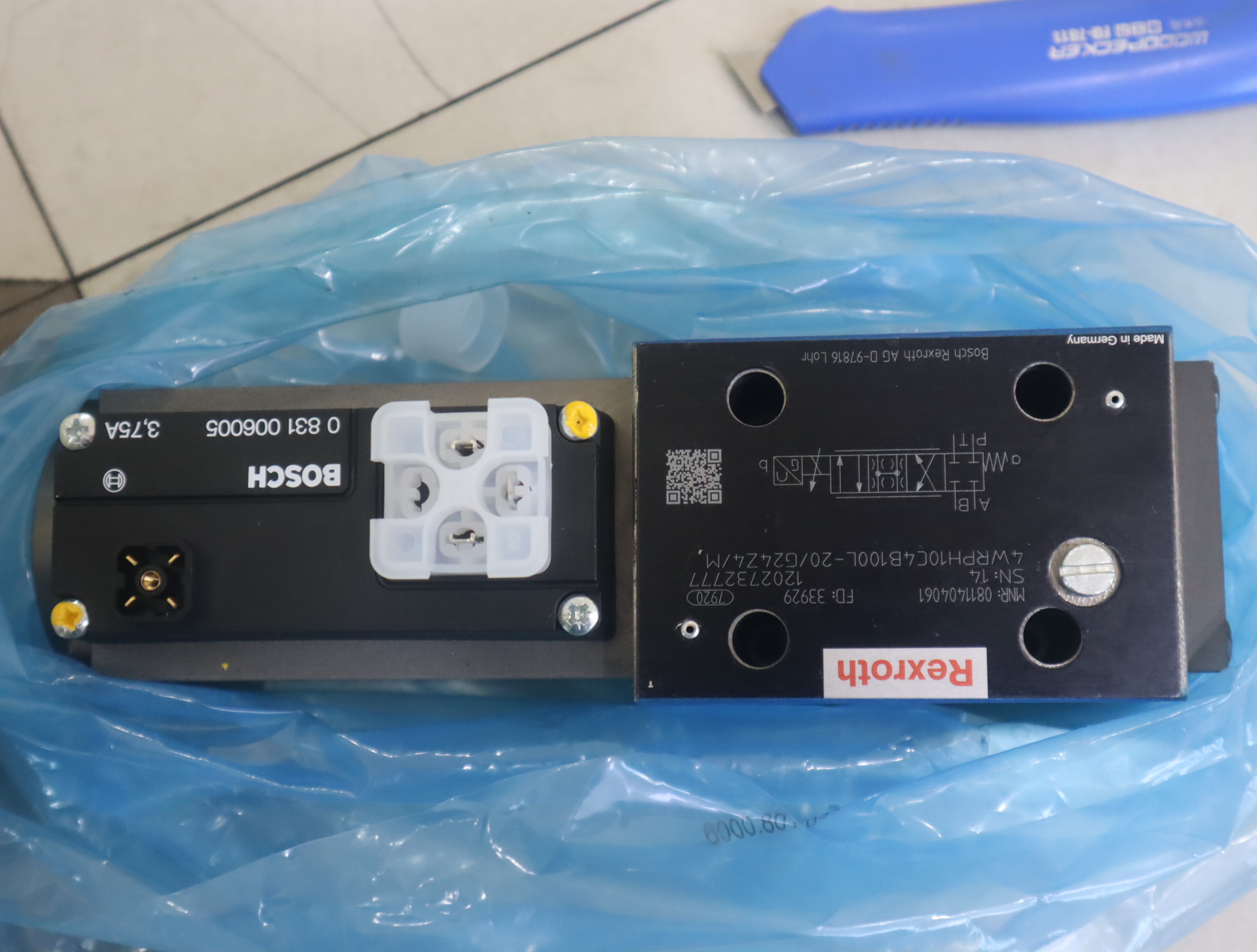 0811404061 4WRPH10C4B100L-20/G24Z4/M 力士乐REXROT阀