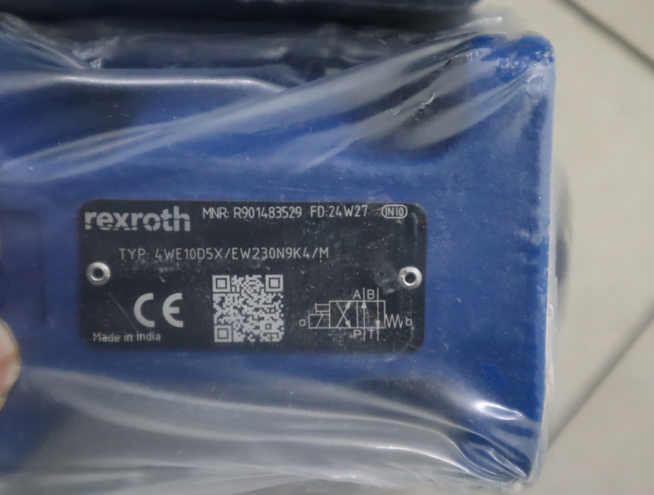 R901483529 4WE10D5X/EW230N9K4/M 德国力士乐REXROTH电磁阀